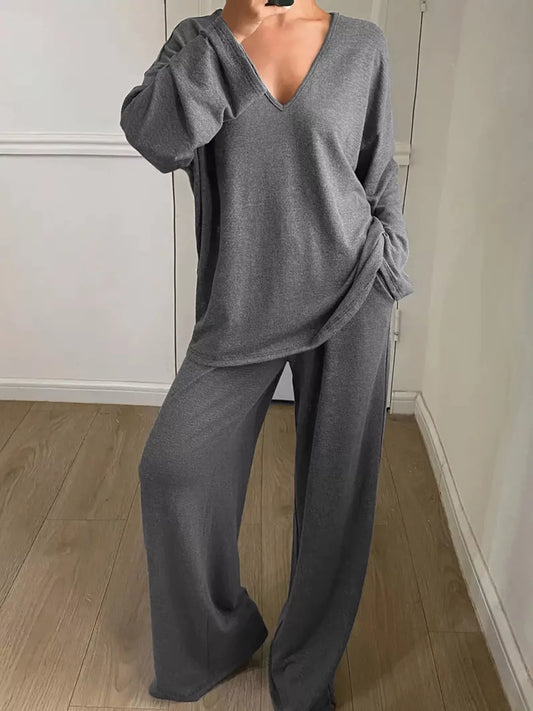 Plus Size Relaxed Fit V-Neck Top and Pants Set