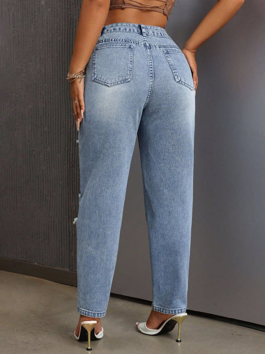 Distressed High Rise Jeans with Pockets