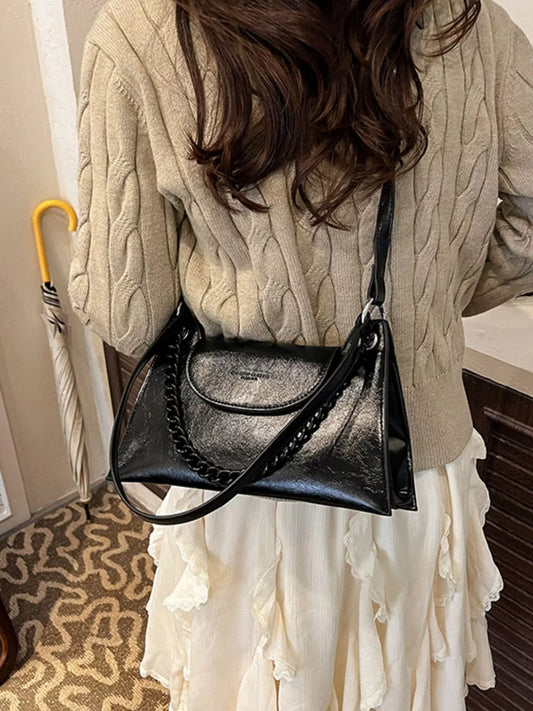 Chain Decor Flap Crossbody Bag